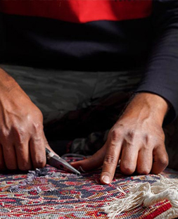 رفو گری قالی در قالیشویی کوهک